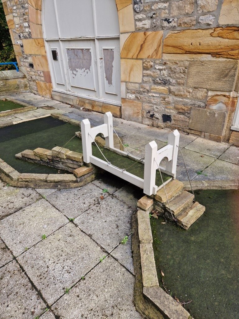 Richmond Swimming Pool Mini Golf Before